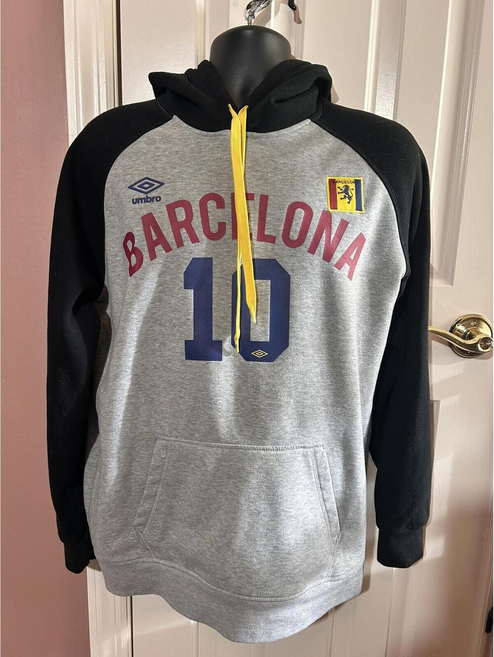 Umbro FC Barcelona Hoodie Mens Medium Lionel Messi #10 Futbol Soccer Team Gray